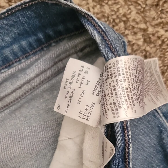 Levis Too Superlow Flare Jeans - Picture 2 of 4